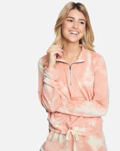 Quarter Zip Pullover