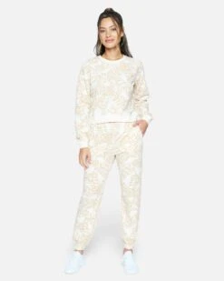 AOP FRENCH TERRY JOGGER -Quality Apparel Shop 3hp680 marshmallow frondy 4