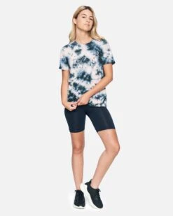 Melody Tie Dye Relaxed Girlfriend T-Shirt -Quality Apparel Shop 3hs159b0304 black coral tie dye 4 v2