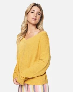 Wear It Both Ways Sweater -Quality Apparel Shop 3hsl0241 misted yellow 3 v2