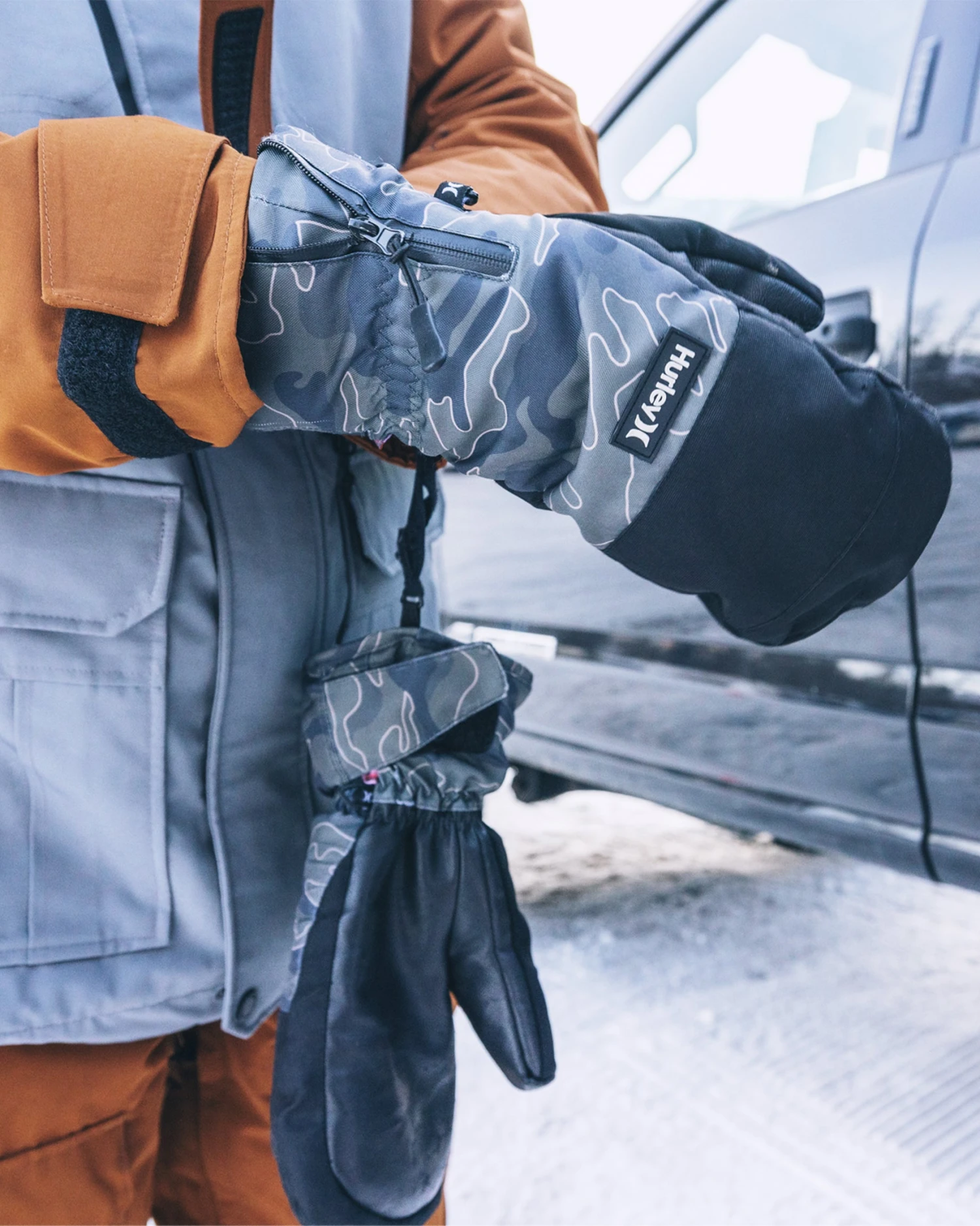 Method Mitten 2 Method Mitten - Image 2