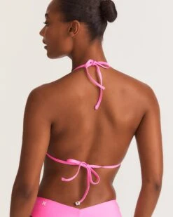 LoveShackFancy X Hurley - Rhinestone Fixed Tri Bikini Top 11 LoveShackFancy X Hurley - Rhinestone Fixed Tri Bikini Top -Quality Apparel Shop HLSFT106 COTTONCANDY 7