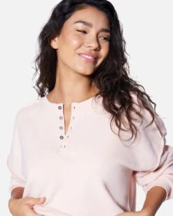 ESSENTIAL ALL TIME FAVORITE HENLEY LONG SLEEVE TOP -Quality Apparel Shop dz23g531 dusty pink 4 17435ee0 50d7 4443 9893 9d42aff0bd34