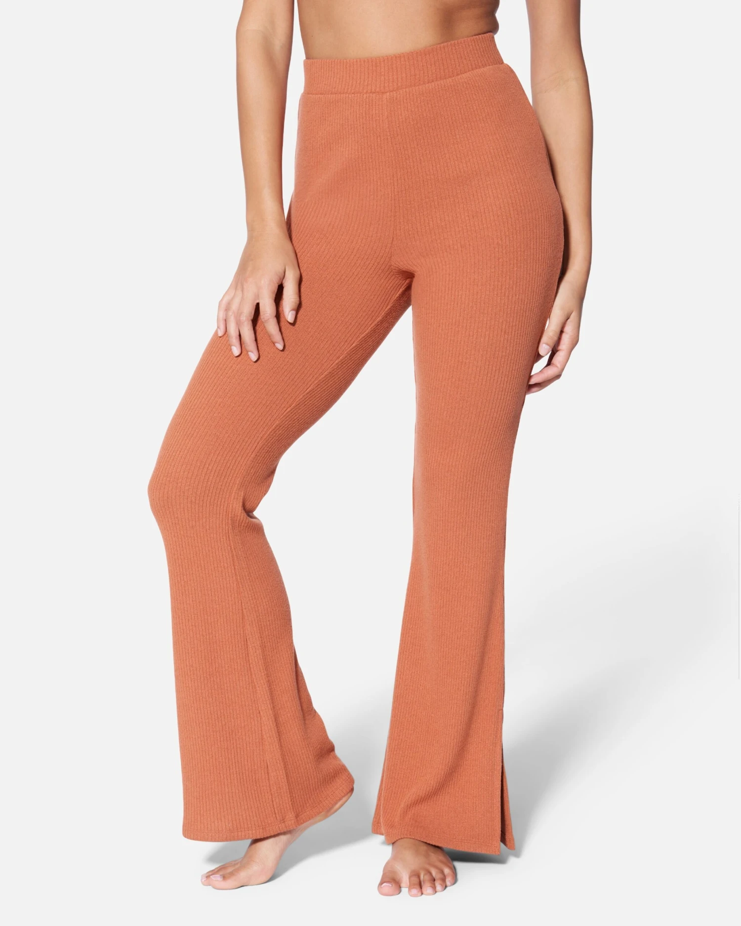 ESSENTIAL FLEECE RIBBED FLARE PANT 1 ESSENTIAL FLEECE RIBBED FLARE PANT