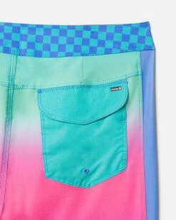 Essential One And Only Gradient Boardshort 18" -Quality Apparel Shop hfa22vmb 05203 turquoise 3