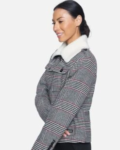 Plaid Jacket With Sherpa Collar -Quality Apparel Shop hur030pld plaid 3